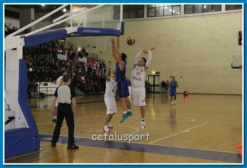 121223 Aquila 164_tn.jpg